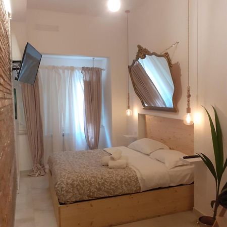 Arco Del Sacramento Casa Vacanze Benevento Bilik gambar